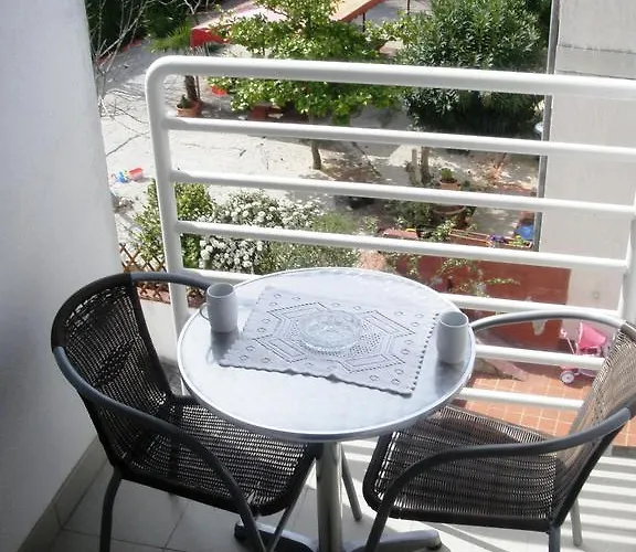 Venus 13 아파트 로비니